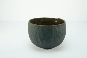 Bols gris foncé et terre cuite (2 dim.) - Terracotta and dark gray bowls (2 dim.)